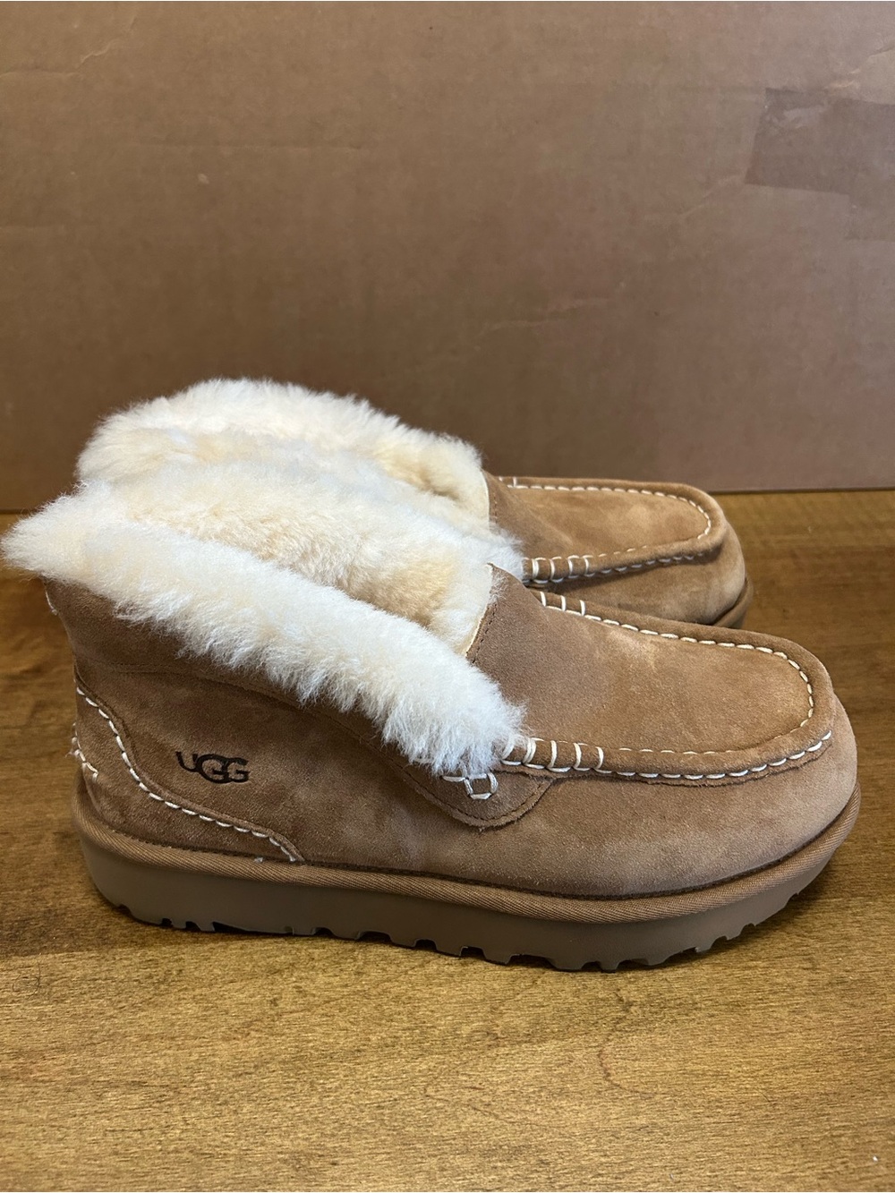 UGG Ansley Parc Chestnut Suede Platform Slippers Moccasins Size 10